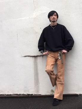 「Levis」｜「アイテム（スウェット）」を使った、君嶋麻耶さん（メンズ・176cm）の秋コーディネート