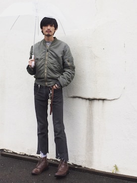 「Levis」｜「アイテム（ミリタリージャケット）」を使った、君嶋麻耶さん（メンズ・176cm）の秋コーディネート