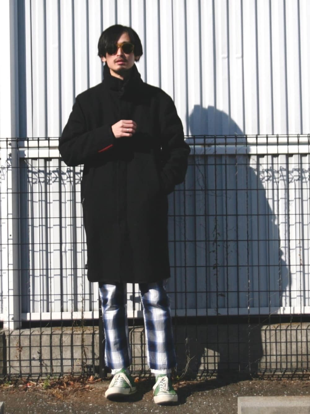 「PRADA、TAKAHIROMIYASHITA The SoloIst. 、converse、vintage、Chuck Taylor、TOM FORD」｜「TOM FORDのアイテム（サングラス、イエロー系）」を使った、君嶋麻耶さん（メンズ・176cm）の冬コーディネートの1枚目の写真