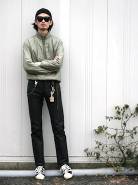 「HELMUT LANG（ヘルムートラング）のアイテム」を使った、君嶋麻耶さん（メンズ・176cm）の春コーディネート