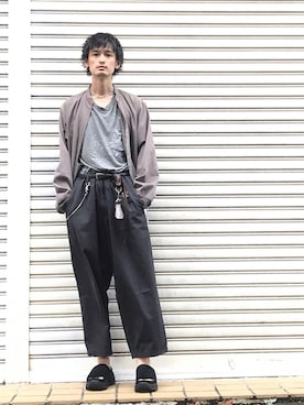 「N.HOOLYWOOD」｜「アイテム（サンダル）」を使った、君嶋麻耶さん（メンズ・176cm）の秋コーディネート