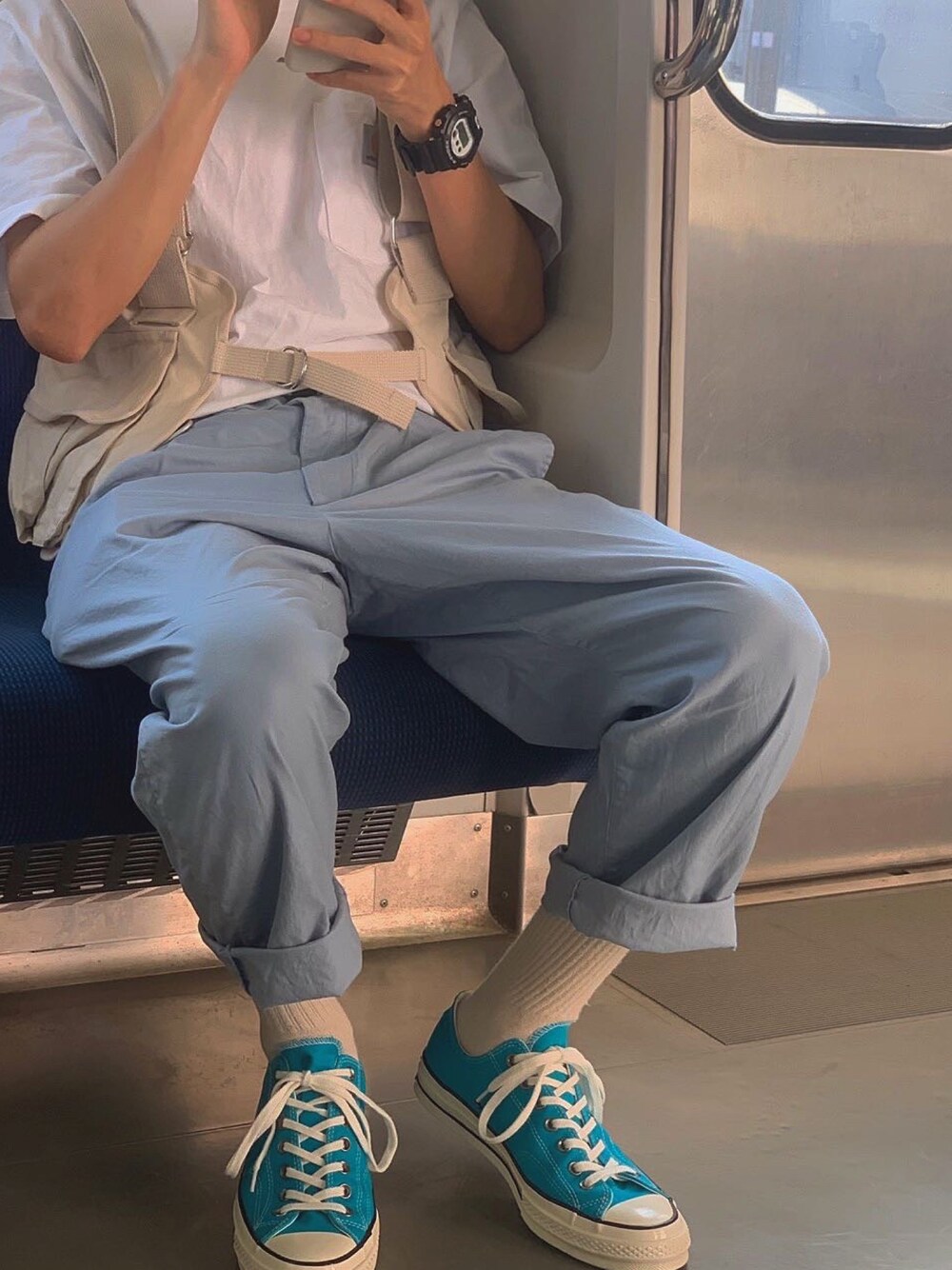 「おしゃれさんと繋がりたい、シンプル、古着MIX、古着、古着好きな人と繋がりたい」｜「Carharttのcarhartt(カーハート) ビッグシルエット ポケット半袖 ロゴ Tシャツ Workwear Pocket 1/2 Sleeve T-Shirts（Tシャツ/カットソー、ホワイト系）」を使った、すけさん（メンズ・168cm）の夏コーディネートの1枚目の写真