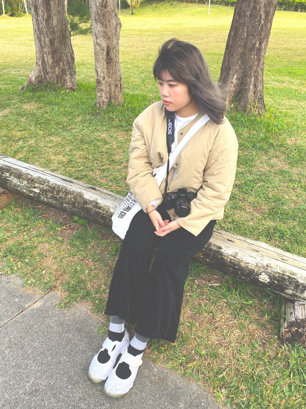「ootd、冬コーデ、冬、カーディガン、カジュアル、お洒落さんとつながりたい、おしゃれさんと繋がりたい」｜「GUのアイテム（その他パンツ、ブラック系）」を使った、橋さん（レディース・156cm）の冬コーディネートの1枚目の写真