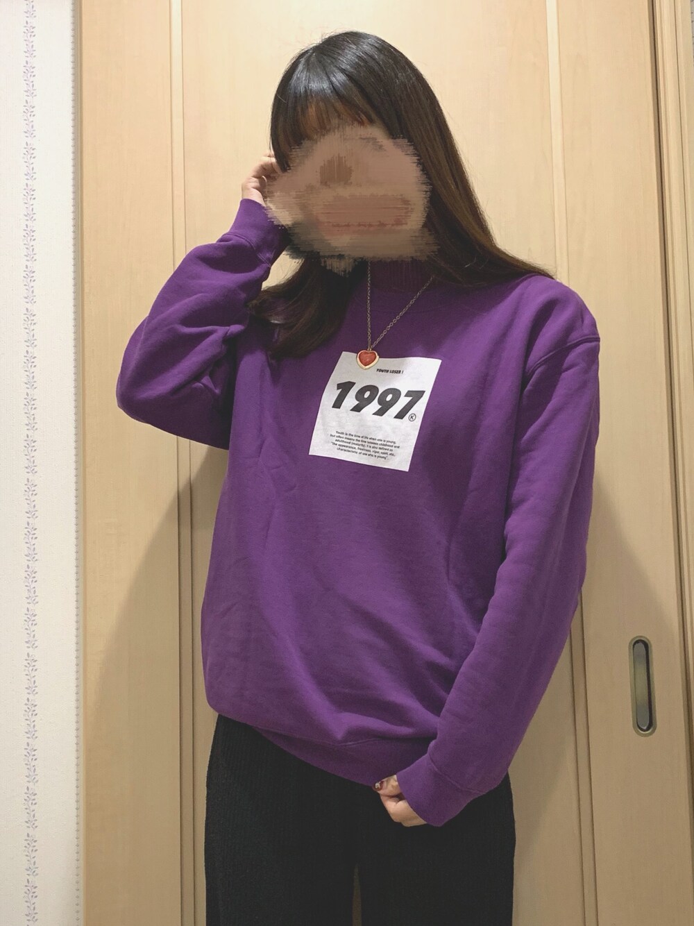 「レイヤードスタイル、youthloser、1997、スウェット、むらさき、リブパンツ、春、ラクチンコーデ」｜「WEGOのWEGO/リブハイネックニット（ニット/セーター、パープル系）」を使った、すまいる☻さん（レディース・164cm）の春コーディネートの1枚目の写真