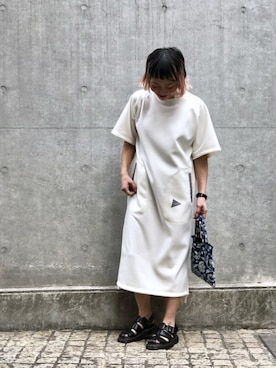 「and wander（アンドワンダー）のアイテム（ワンピース/ドレス）」を使った、yamaayuさん（レディース・151cm）の冬コーディネート