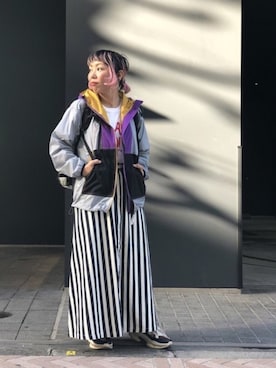 「and wander（アンドワンダー）のアイテム（ナイロンジャケット）」を使った、yamaayuさん（レディース・151cm）の春コーディネート