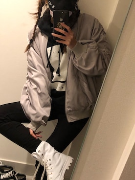 「ENVYM（アンビー）のアイテム（MA-1）」を使った、Tsuchiya Nauさん（レディース・166cm）の冬コーディネート
