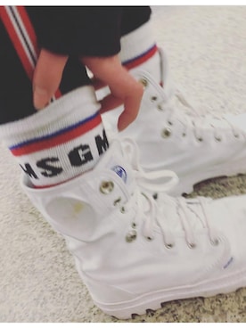 「MSGM（エムエスジーエム）のアイテム（ソックス/靴下）」を使った、Tsuchiya Nauさん（レディース・166cm）の冬コーディネート