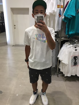 「SWAGGER（スワッガー）のアイテム（パンツ）」を使った、マイケルタクーヤさん（メンズ・167cm）の夏コーディネート