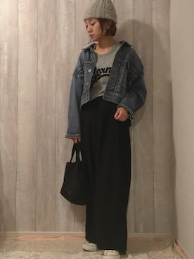「ロゴニット」｜「アイテム（デニムジャケット）」を使った、chiakiさん（レディース・155cm）の秋コーディネート