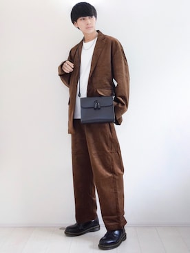 「INTER FACTORY（インターファクトリー）のファッションインフルエンサー DAISUKE - タッセルショルダーバッグ　made in INTER FACTORY（ショルダーバッグ）」を使った、こーせ︎︎︎︎︎︎︎︎さん（メンズ・169cm）の秋コーディネート