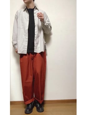 「レンガ色」｜「アイテム（グレー系）」を使った、はるさん（メンズ・180cm）の春コーディネート