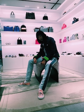 Jonathan Lamさんのコーディネート