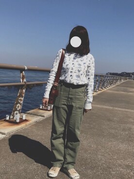 「ALLUMER（アリュメール）のアイテム（Tシャツ/カットソー）」を使った、saenaさん（レディース・155cm）の春コーディネート