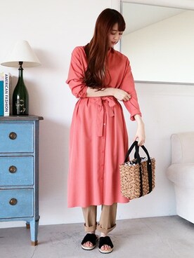 「N.（N. Natural Beauty Basic）（エヌエヌナチュラルビューティーベーシック）のアイテム（シャツワンピース）」を使った、N. STAFFさん（レディース・165cm）の冬コーディネート