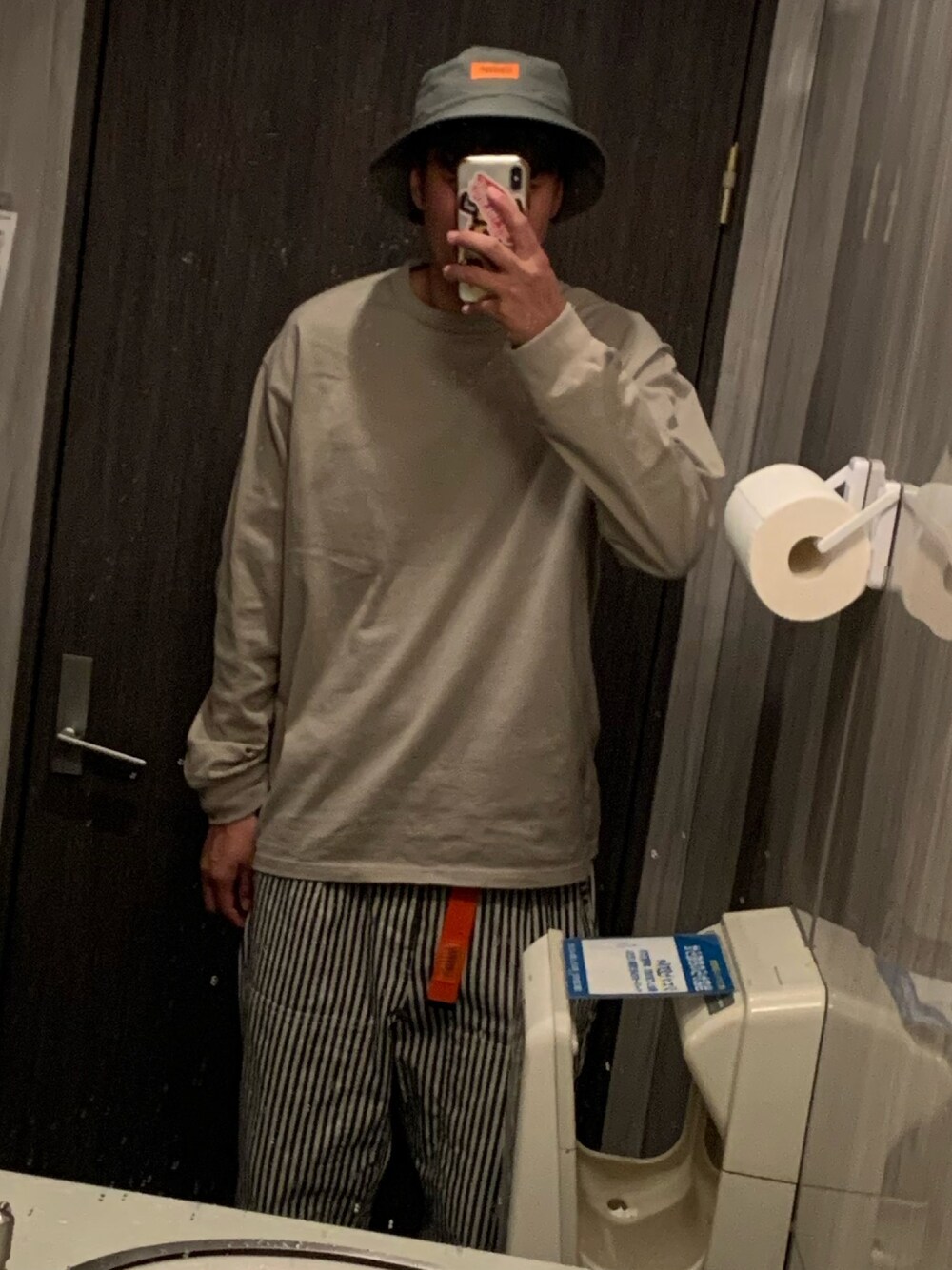 「niko and...のNアディコットンBIGロングTシャツ【niko and ...】（Tシャツ/カットソー、グリーン系）」を使った、たっしーさん（メンズ・171cm）の夏コーディネートの1枚目の写真