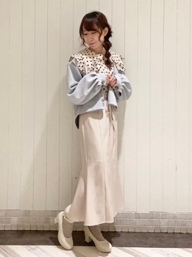 「レトロ」｜「アイテム（トレンチコート）」を使った、あーちゃん。さん（レディース・156cm）の冬コーディネート