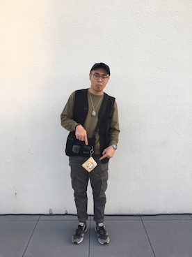 「アイテム（スーツベスト、ブラック系）」を使った、🐟さん（メンズ・173cm）の秋コーディネート