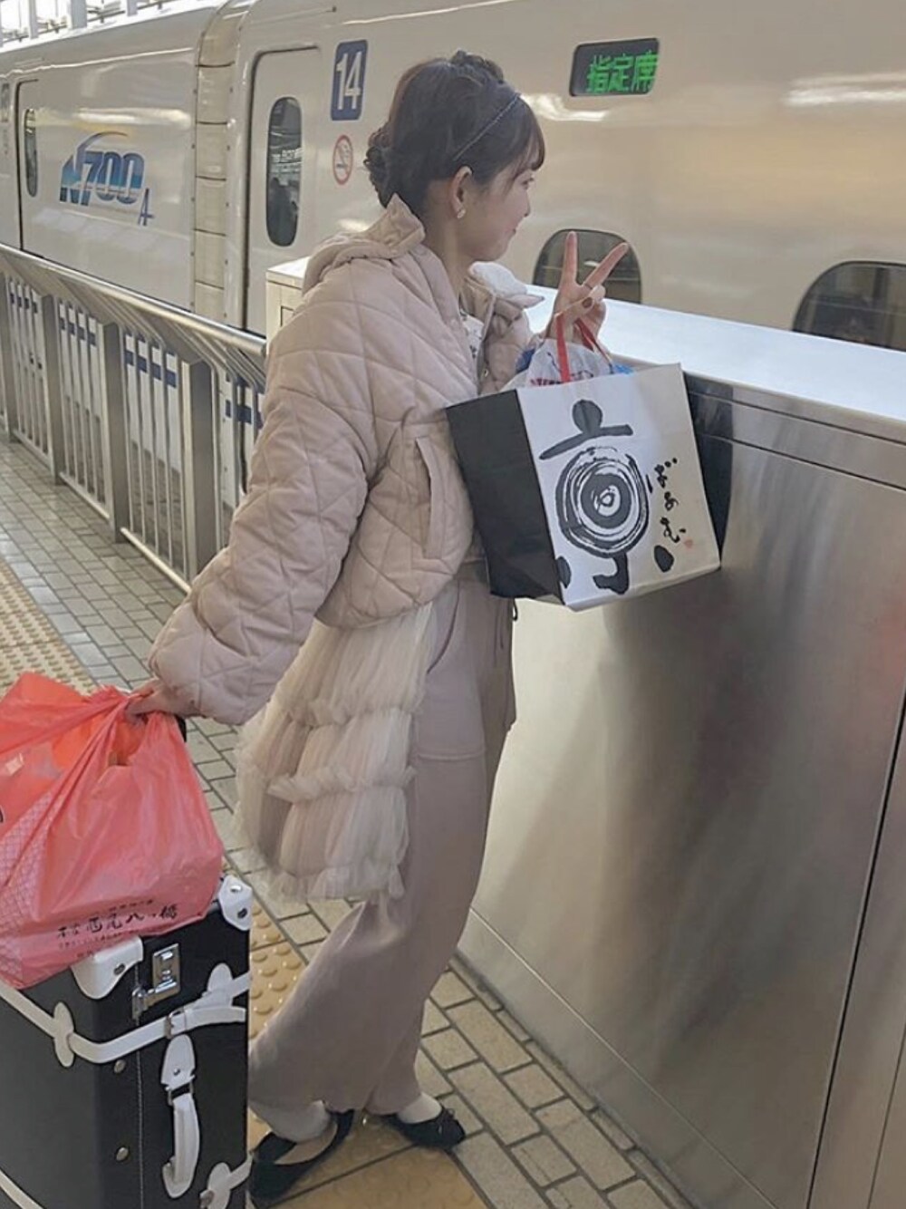 「ナイスクラップ」｜「one after another NICE CLAUPのアイテム（ジャケット/アウター、ベージュ系）」を使った、kanon さん（レディース・161cm）の冬コーディネートの1枚目の写真