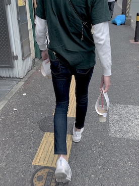 「UNIQLO（ユニクロ）のクルーネックＴ（長袖）（Tシャツ/カットソー）」を使った、shoさん（メンズ・180cm）の秋コーディネート
