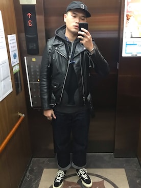 「Two Moon（トゥームーン）のアイテム」を使った、杰森屎塔森さん（メンズ・187cm）の冬コーディネート