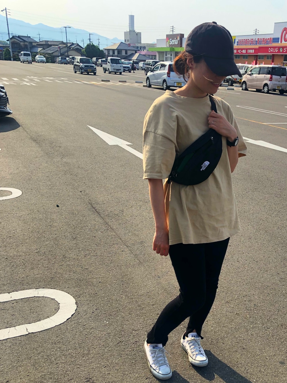 「コンバインドジャパン、もう夏、ootd」｜「CIAOPANICのコーデュロイキャップ（キャップ、ブラウン系）」を使った、minminさん（レディース・154cm）の春コーディネートの1枚目の写真