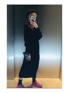 「COMME des GARCONS（コムデギャルソン）のアイテム（財布）」を使った、i_am_ah_mic  🇭🇰さん（レディース・168cm）の冬コーディネート