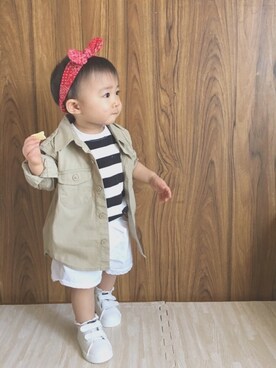 「H&M（エイチ・アンド・エム）のアイテム（スニーカー、ホワイト系）」を使った、rei♡さん（キッズ・80cm）の春コーディネート