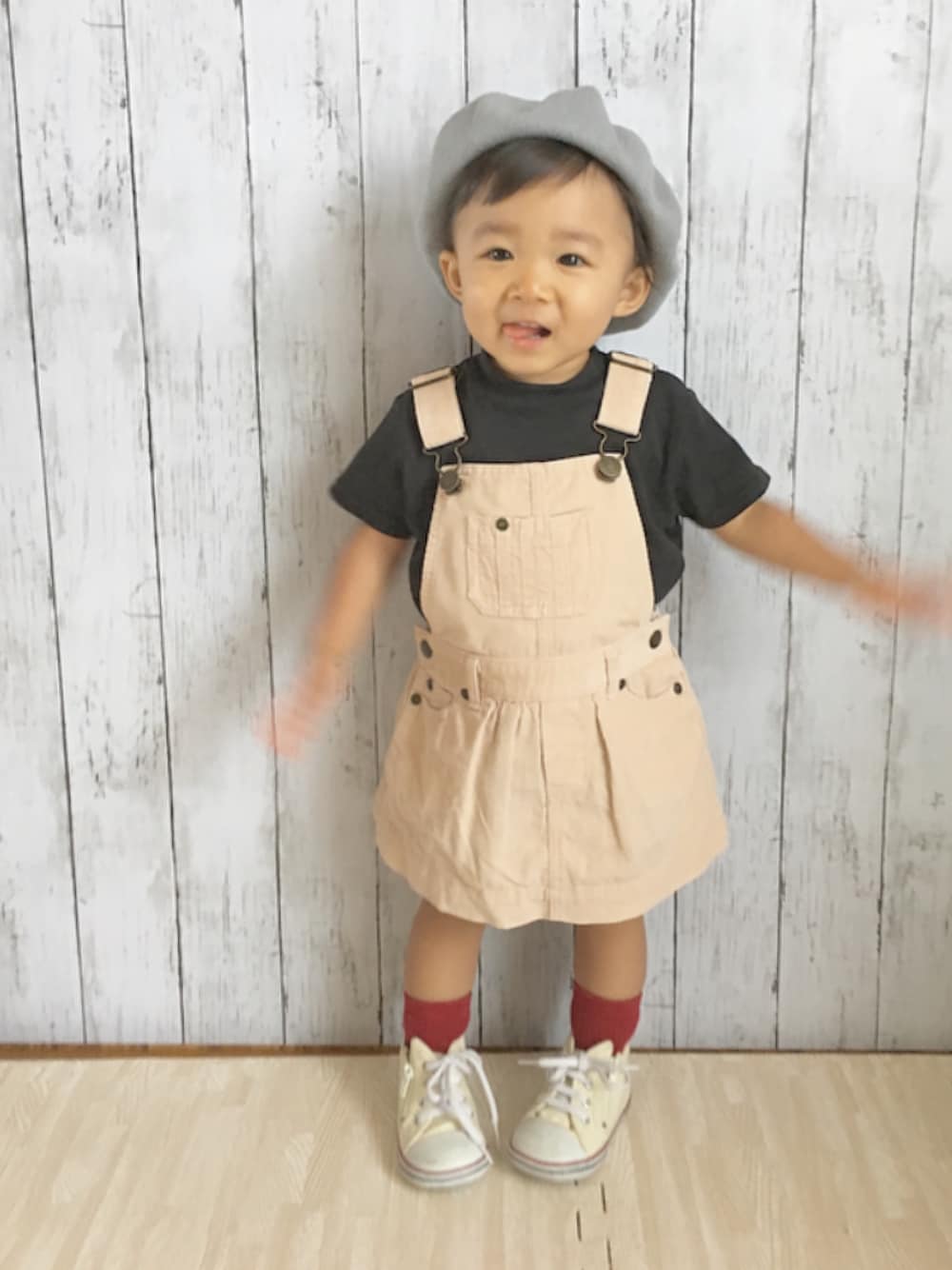 サロペット/オーバーオールを使った「モンベル」のキッズ人気