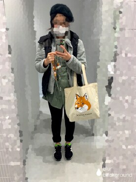 「Maison Kitsune（メゾンキツネ）のアイテム（トートバッグ、ベージュ系）」を使った、た∠REUNIONさん（レディース・165cm）の冬コーディネート