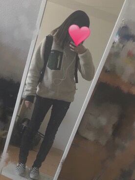 「UNIQLO（ユニクロ）のWOMEN ウルトラストレッチジーンズ（デニムパンツ）」を使った、おがたミドリムシさん（レディース・161cm）の秋コーディネート