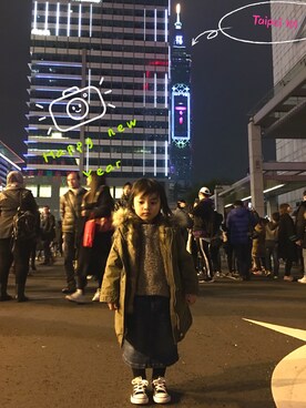「happynewyear」｜「アイテム（ジャケット/アウター）」を使った、Abby  さん（キッズ・100cm）の冬コーディネート