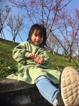 「Sunnyday」｜「アイテム（ワンピース/ドレス）」を使った、Abby  さん（キッズ・100cm）の冬コーディネート
