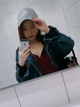 「寒い」｜「アイテム（デニムジャケット）」を使った、Nelly Chowさん（レディース・161cm）の秋コーディネート