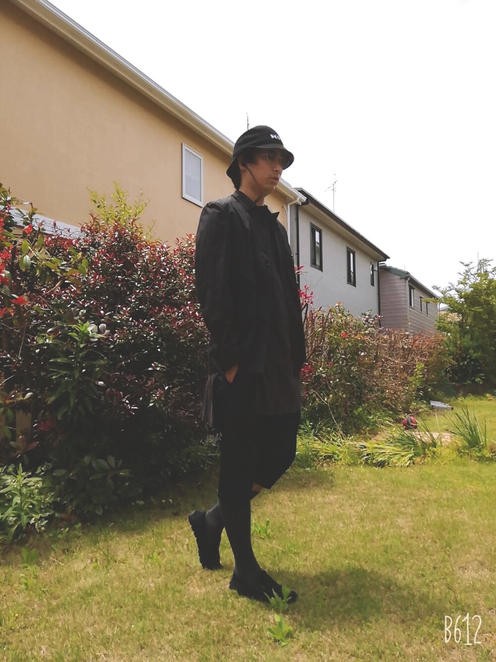「COMME des GARCONS HOMME PLUS、yohjiyamamoto、Y-3、COACH、MIHARAYASUHIRO、CA4LA、モード、オールブラック、フォローミー、リメイク」｜「Y-3のM BAR TACK BLAZER（その他アウター、ブラック系）」を使った、sk_styler_mmyさん（メンズ・184cm）の春コーディネートの1枚目の写真