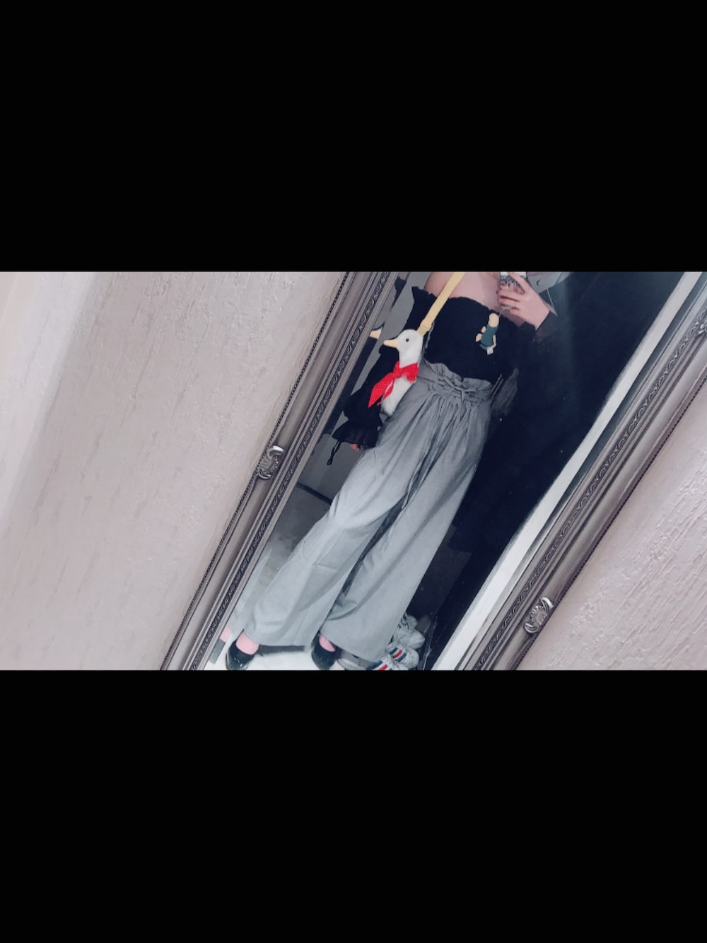 「school day、lady」｜「duckのアイテム（シューズ、ホワイト系）」を使った、HANSさん（レディース・165cm）の秋コーディネートの1枚目の写真