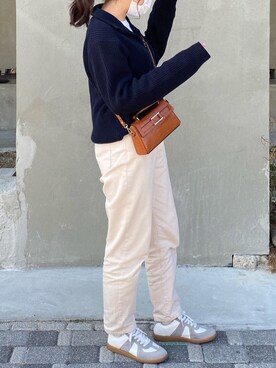 「UNIQLO（ユニクロ）のアイテム（ニット/セーター、ブルー系）」を使った、arさん（レディース・160cm）の春コーディネート