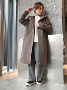 「フードコート」｜「アイテム（ダウンジャケット/コート）」を使った、RIHOさん（レディース・150cm）の冬コーディネート