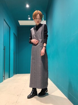 「koe（コエ）のアイテム（ジャンパースカート）」を使った、RIHOさん（レディース・150cm）の冬コーディネート