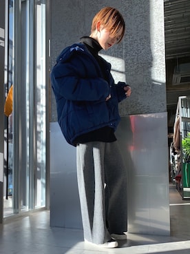 「スリット」｜「アイテム（ダウンジャケット/コート）」を使った、RIHOさん（レディース・150cm）の冬コーディネート
