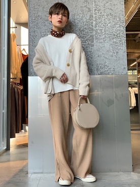 「ラウンドバッグ」｜「アイテム（その他）」を使った、RIHOさん（レディース・150cm）の冬コーディネート