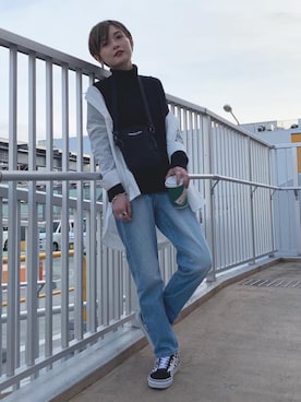 「CONVERSE TOKYO（コンバーストウキョウ）のアイテム」を使った、RIHOさん（レディース・150cm）の冬コーディネート