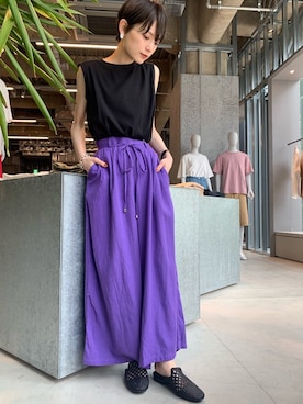 「パープル×黒」｜「アイテム（パンプス）」を使った、RIHOさん（レディース・150cm）の夏コーディネート