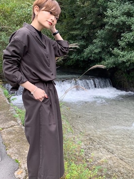 「koe（コエ）のアイテム（つなぎ/オールインワン）」を使った、RIHOさん（レディース・150cm）の秋コーディネート
