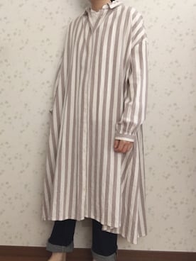 「ハイウエストストレートジーンズ」｜「アイテム（ワンピース/ドレス）」を使った、みささん（レディース・163cm）の秋コーディネート