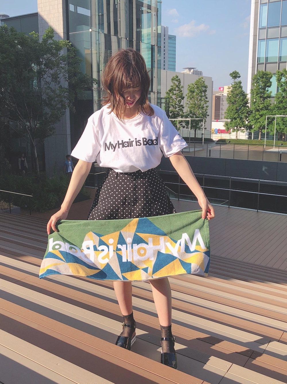 「マイヘア、フェススタイル、バンT、シンプルコーデ、低身長コーデ、モノトーン」｜「My Hair is Badのアイテム（Tシャツ/カットソー、ホワイト系）」を使った、cocoさん（レディース・154cm）の春コーディネートの1枚目の写真