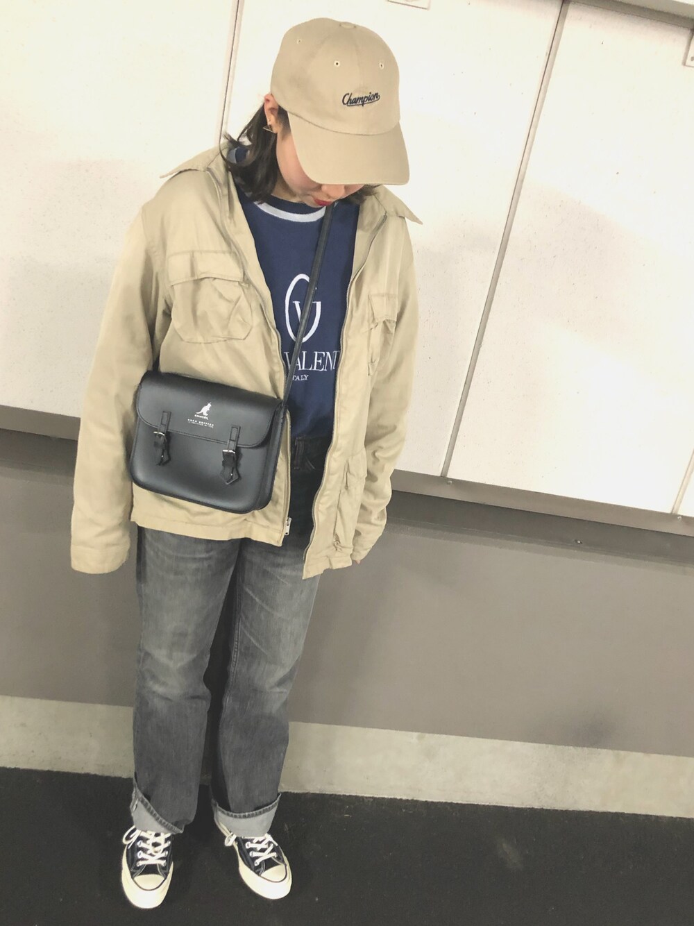 「古着、フルジョ、リーバイス、stussy、コンバース　ローカット、チャクテイラー、ct70、カンゴール、キャップ、キャップ女子」｜「Championのアイテム（キャップ、ベージュ系）」を使った、マボちゃんさん（レディース・162cm）の秋コーディネートの1枚目の写真