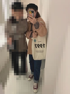 「チャックテイラー」｜「アイテム（アナログ腕時計）」を使った、マボちゃんさん（レディース・162cm）の冬コーディネート