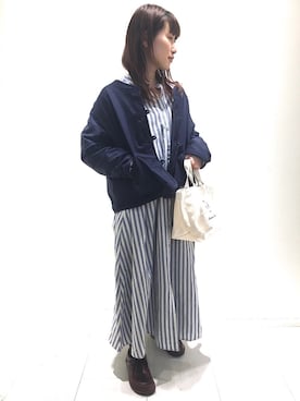 「ブルーコーデ」｜「アイテム（ノーカラージャケット）」を使った、キノシタさん（レディース・158cm）の冬コーディネート