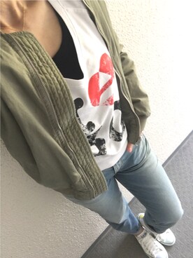 「Levis」｜「アイテム（MA-1）」を使った、ゆこさん（レディース・166cm）の春コーディネート